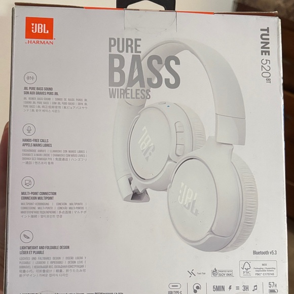 NIB JBL Tune 520BT Bluetooth Wireless On-Ear Headphones - WHITE - Picture 7 of 9
